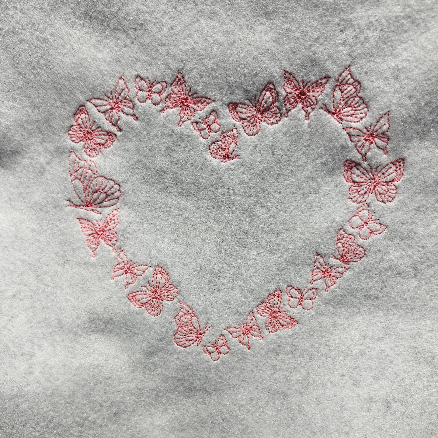 Embroidered butterfly Heart Tank Top Womens Tank Shirt Gift Unisex Comfy Pullover Shirt Teen Present Embroidered Custom Crewneck Tank Top