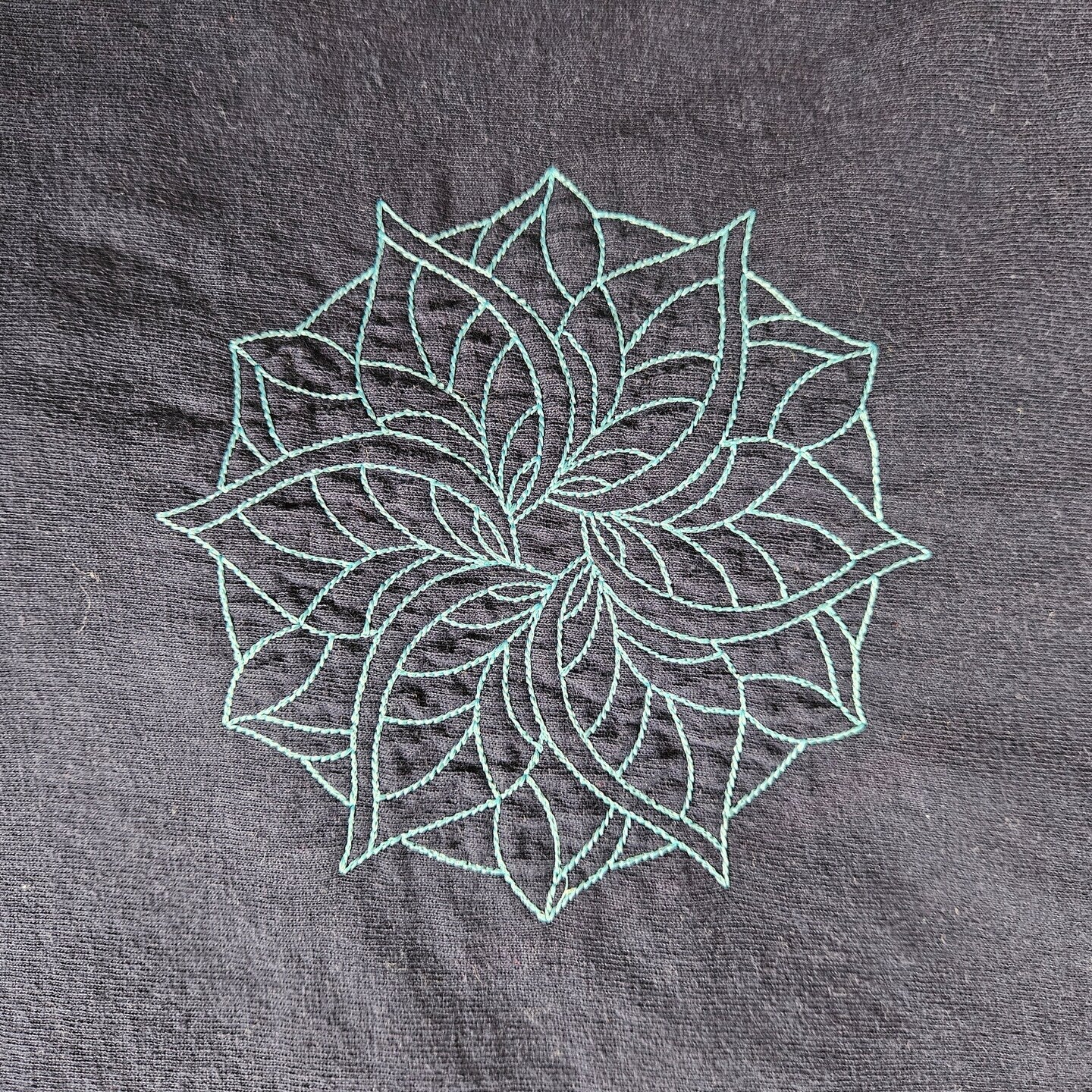 Embroidered T-shirt Fun Womens Tee Shirt Gift Unisex Comfy Pullover Shirt Teen Present Embroidered Custom Crewneck T-shirt