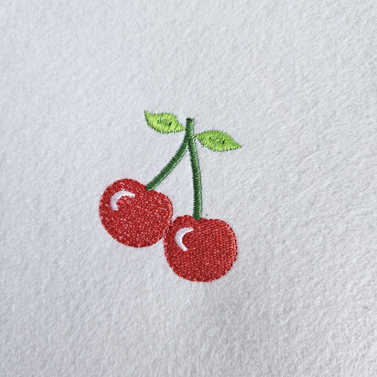 Embroidered Cherry T-shirt Womens Tee Shirt Gift Unisex Comfy Pullover Shirt Teen Present Embroidered Custom Crewneck T-shirt