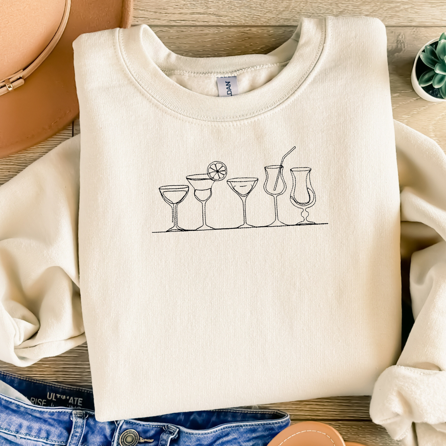 Embroidered Sweatshirt Cocktail Womens Sweater Gift Comfy Pullover Unisex Hoodie Embroidered Custom Crewneck Sweatshirt for Mom