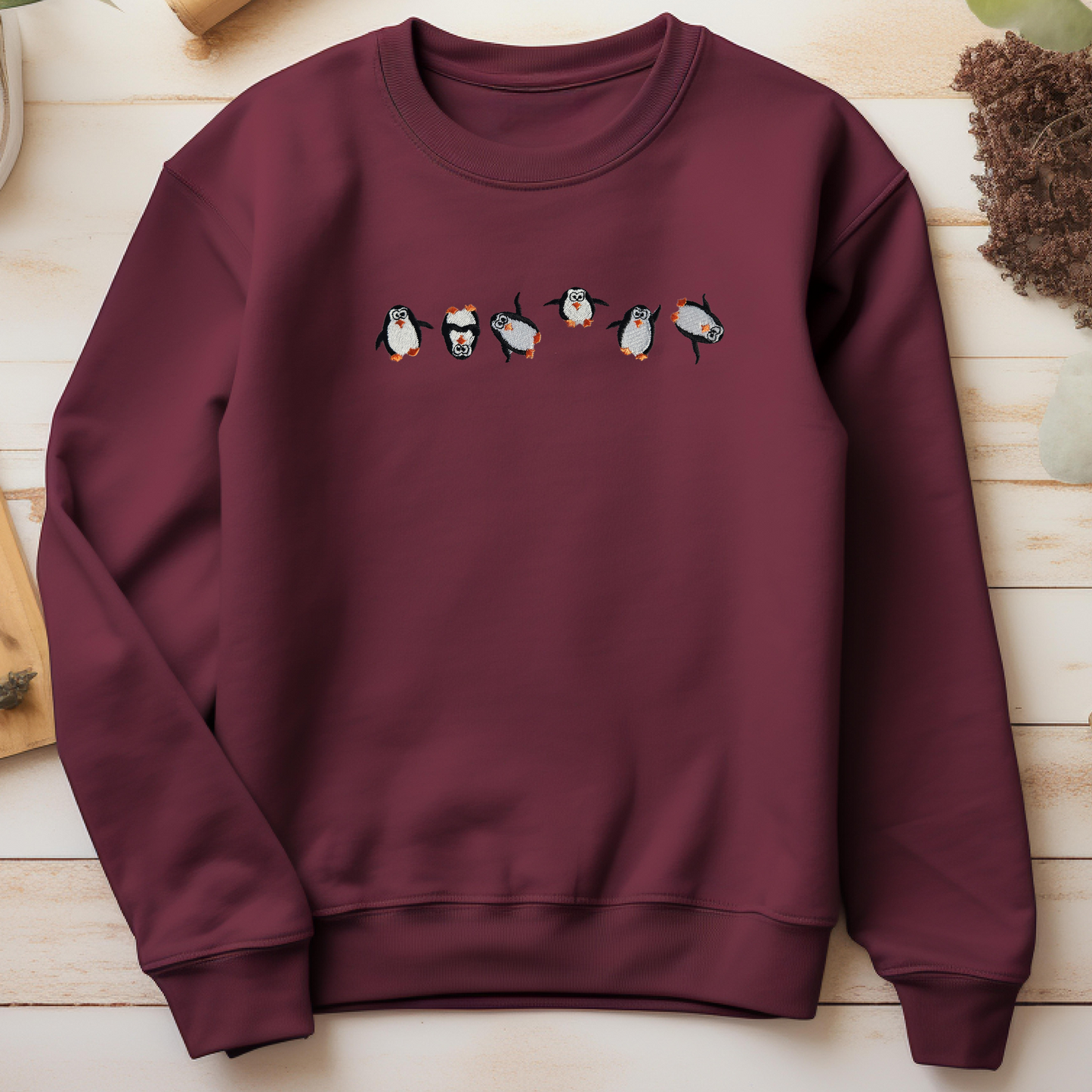 Embroidered Sweatshirt Penguins Sweater Gift Soft Comfy Pullover Present Unisex Hoodie Embroidered Custom Crewneck Sweatshirt for Mom
