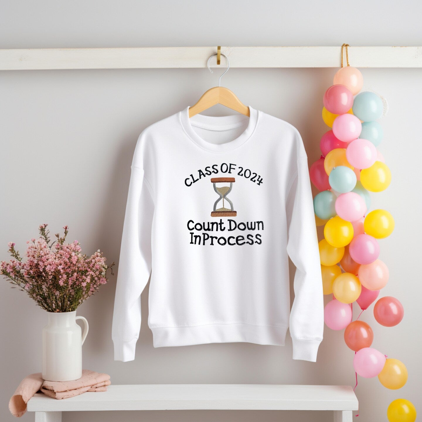 Embroidered Sweatshirt Class Gift Soft Comfy Teen Sweater Present Unisex Hoodie Custom Crewneck Sweatshirt School Senior Gift