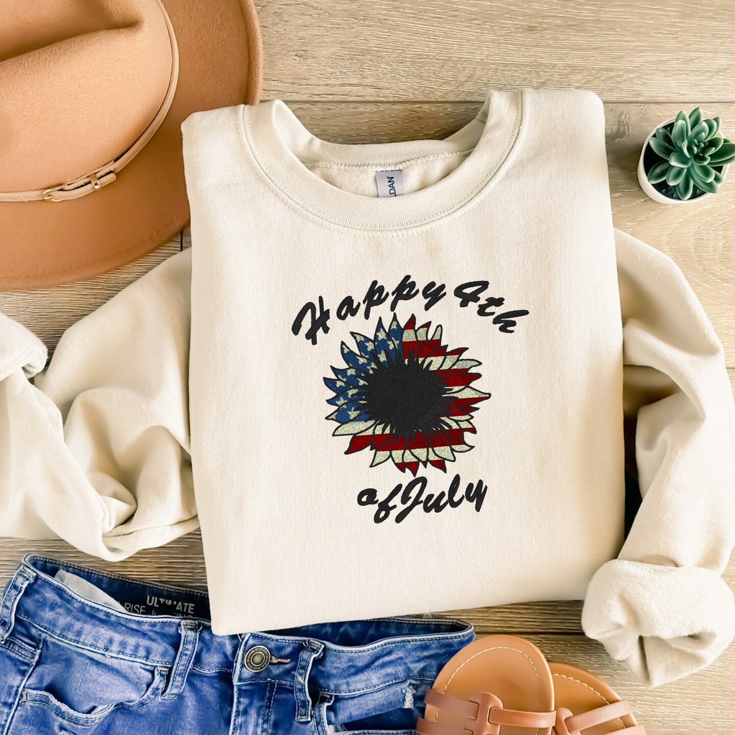 Embroidered Sweatshirt Fourt of July Sweater Gift Mother's Day Present Cute Comfy Pullover Present Unisex Hoodie Custom Crewneck