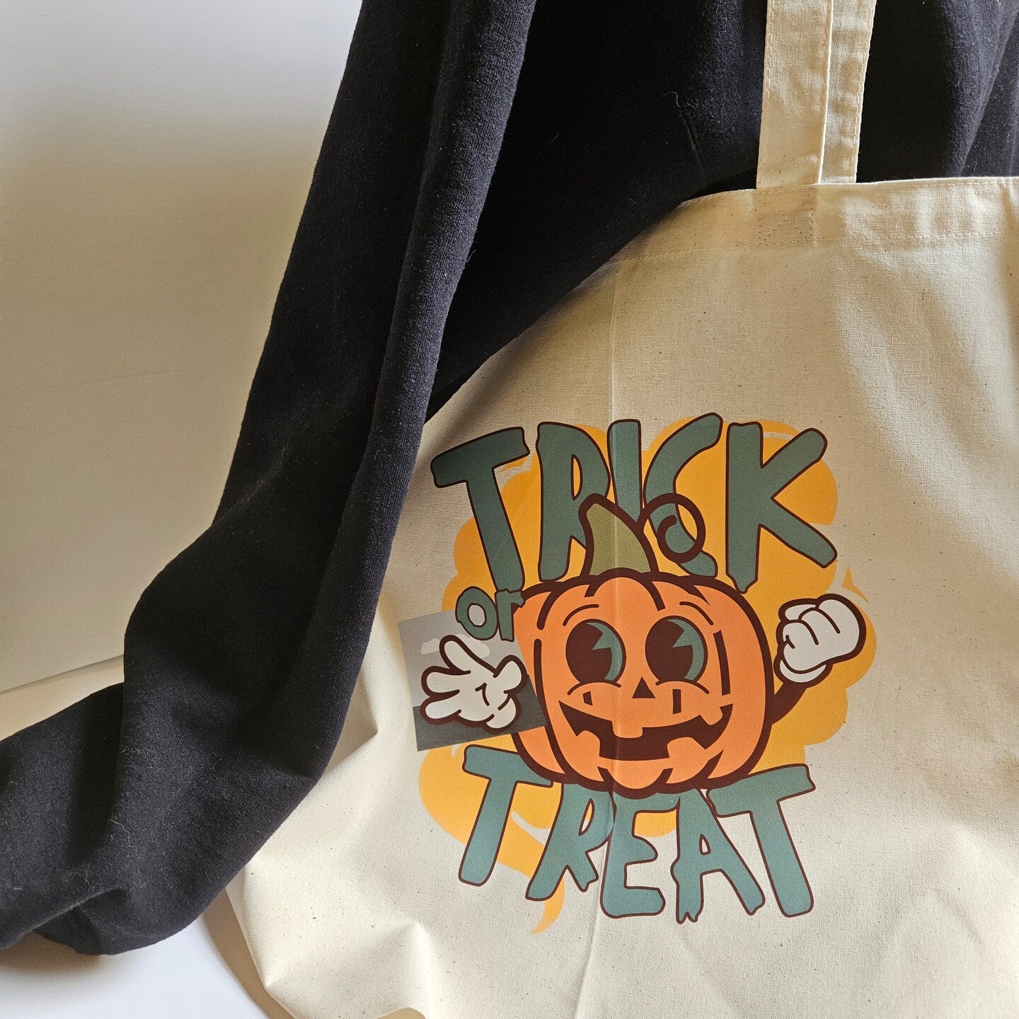 Halloween Trick or Treat Bags with Printed Design - Perfect for Candy Hauls!