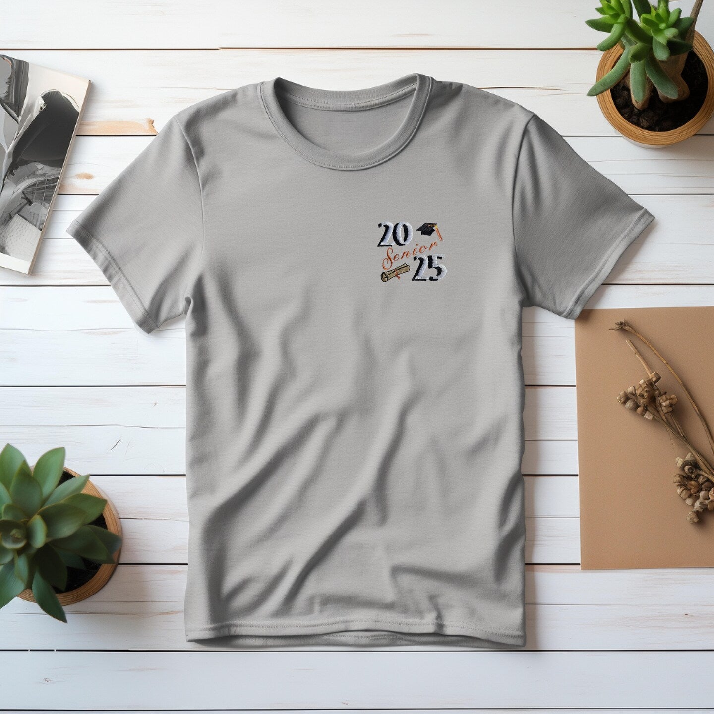 Personalized Embroidered Senior T-shirt Graduation Tee Shirt Gift Unisex Comfy Pullover Shirt Teen Present Custom Crewneck T-shirt