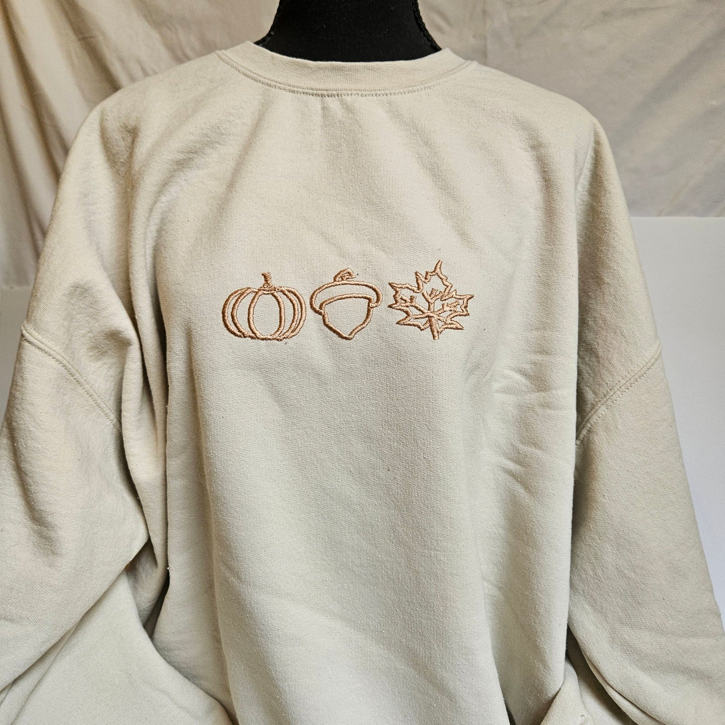 Embroidered Fall Sweatshirt Pumkin Acorn Leaf Womens Sweater Gift Comfy Pullover Unisex Hoodie Embroidered Custom Crewneck for Mom