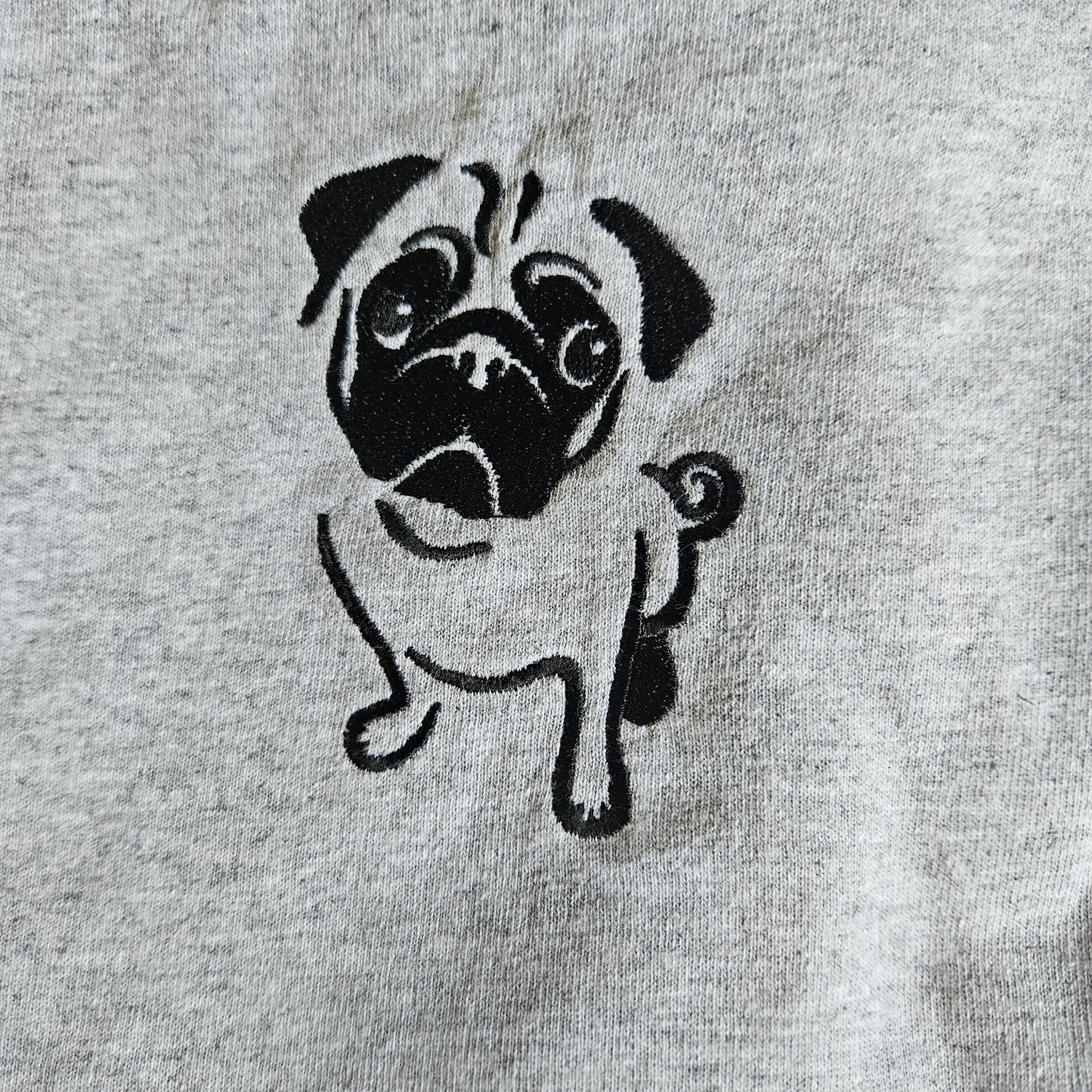 Embroidered T-shirt Pug Womens Tee Shirt Gift Unisex Comfy Pullover Shirt Teen Present Embroidered Custom Crewneck T-shirt Great Gift for Dog Lovers